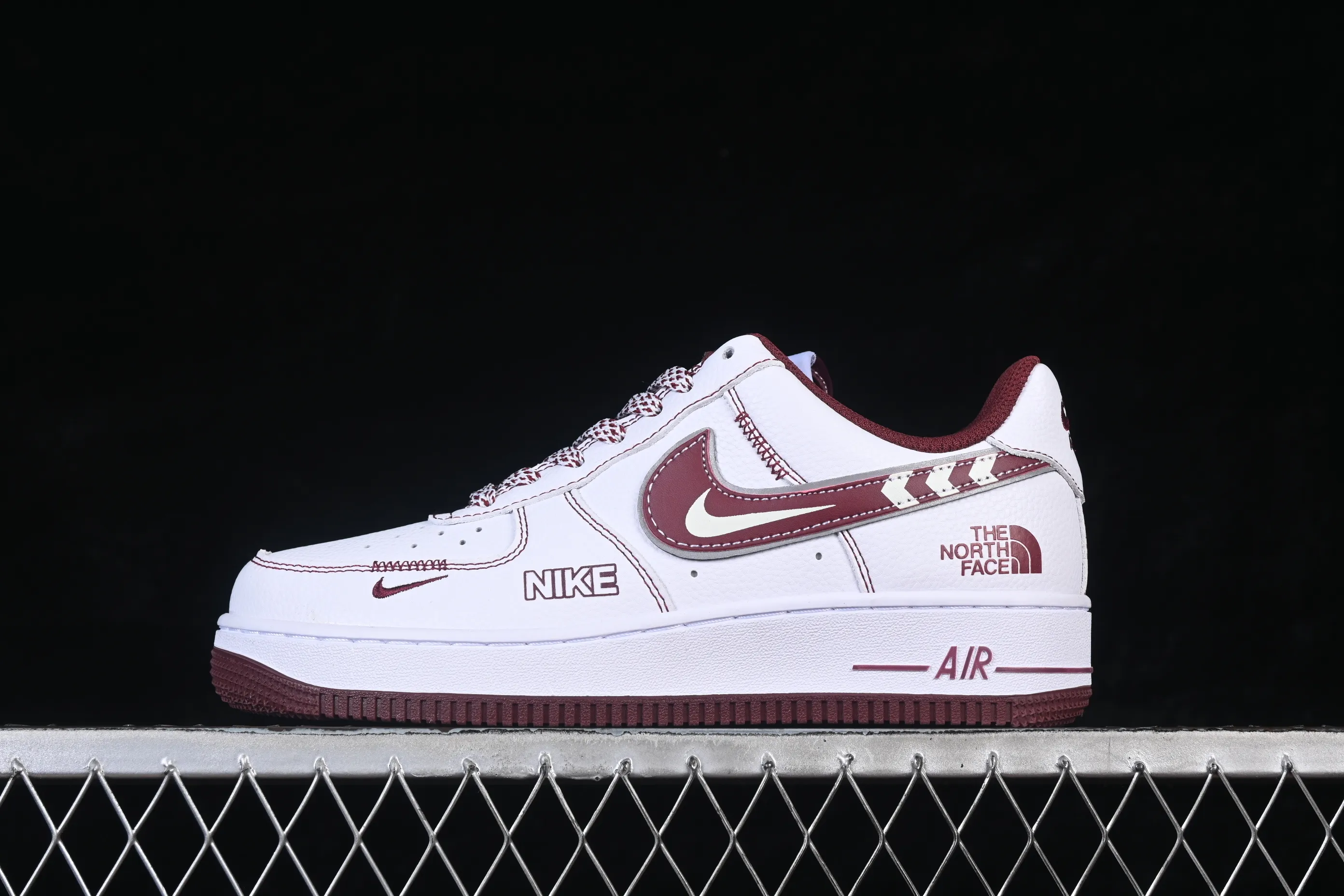 All categories Nk Air Force 1 Air Force series Nk Air Force 1 Low Air Force low-top Nike Air Force 1'07 Low North Face joint white rust red Air Force 1 low-top casual sneakers SU2305-141